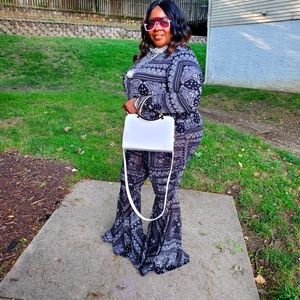 Fashion Nova Curve Sexy Black and White 2 piece outfit 😍